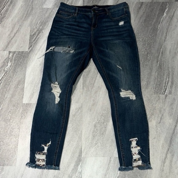 NY&Co Ankle Jeans size 10 holes & frayed hems dark wash patches - Picture 10 of 10